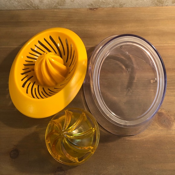 Cuisipro citrus juicer - Picture 6 of 10